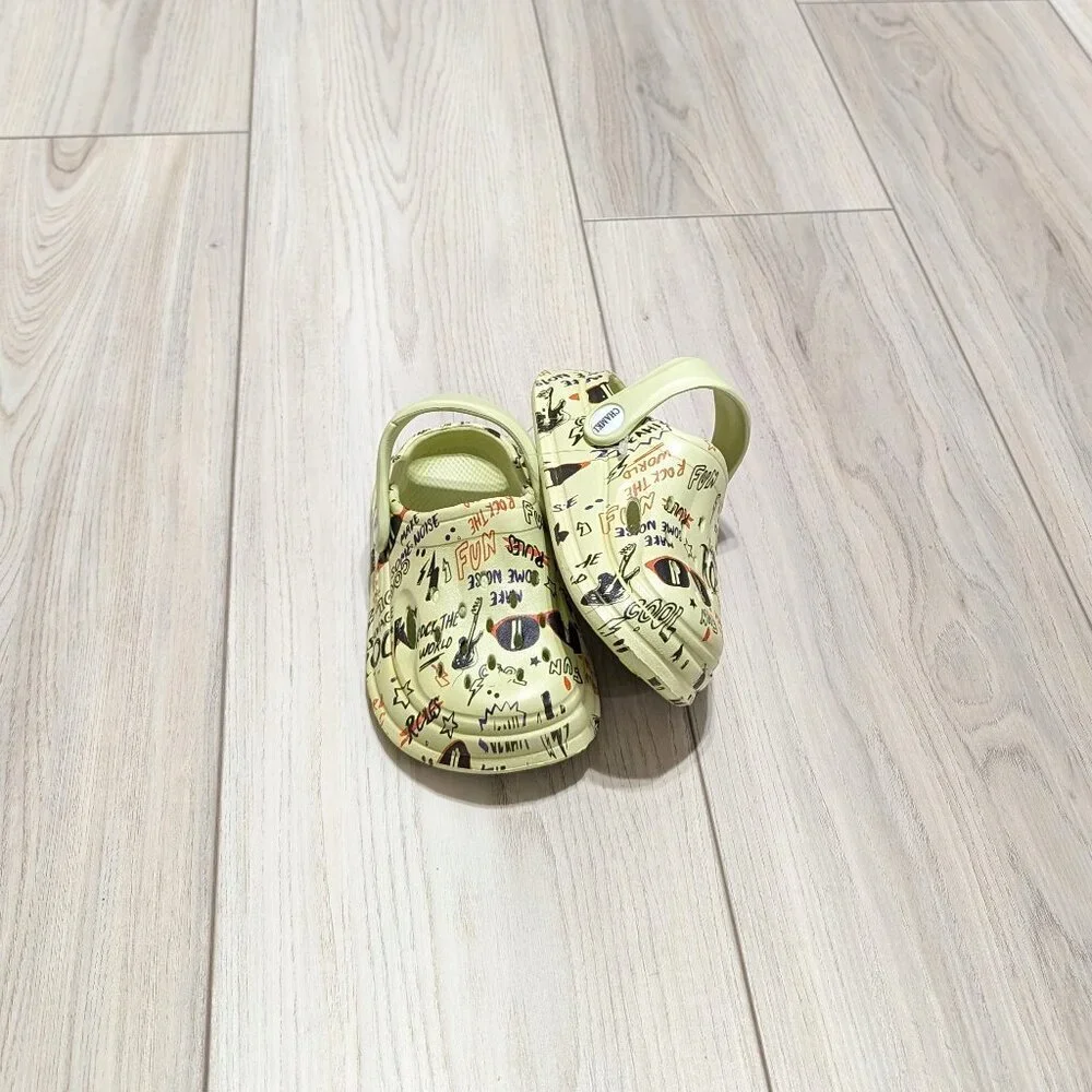Unisex Cool slip-on clogs sizes 2yrs to 8yrs, waterproof colorful and cute